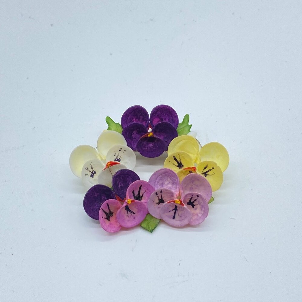 Vintage Seashell Pansy Floral Brooch Pin Handmade Wreath Shape Purple Yellow - Picture 2 of 8